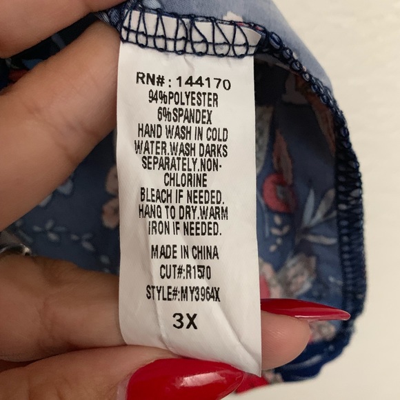 Necktie Floral Top - Picture 4 of 4